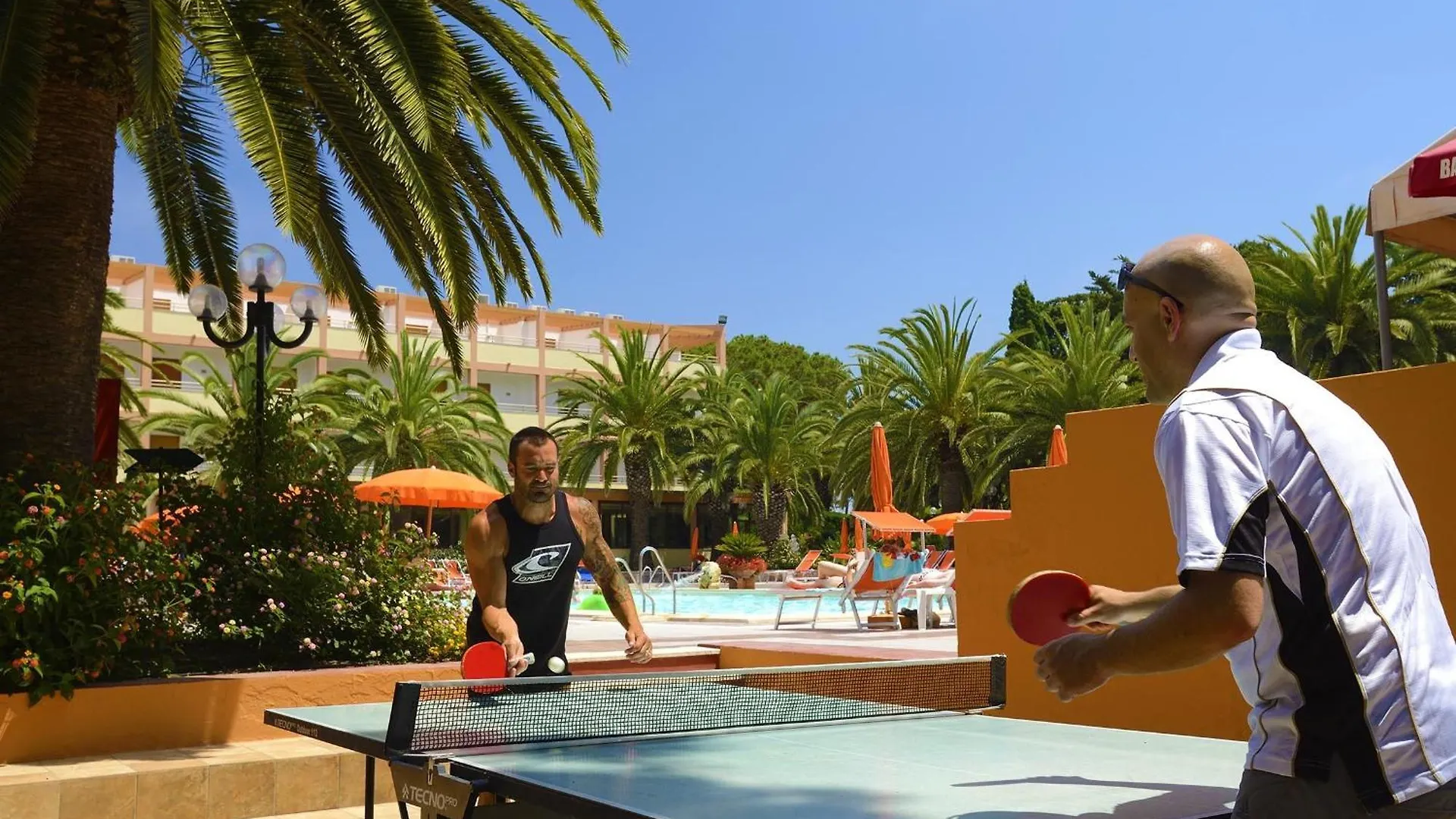 Hotel Oasis Alghero 4*,  Itálie